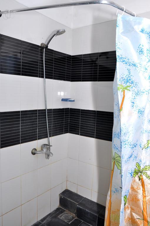 Blumarine Guest House Negombo Phòng bức ảnh